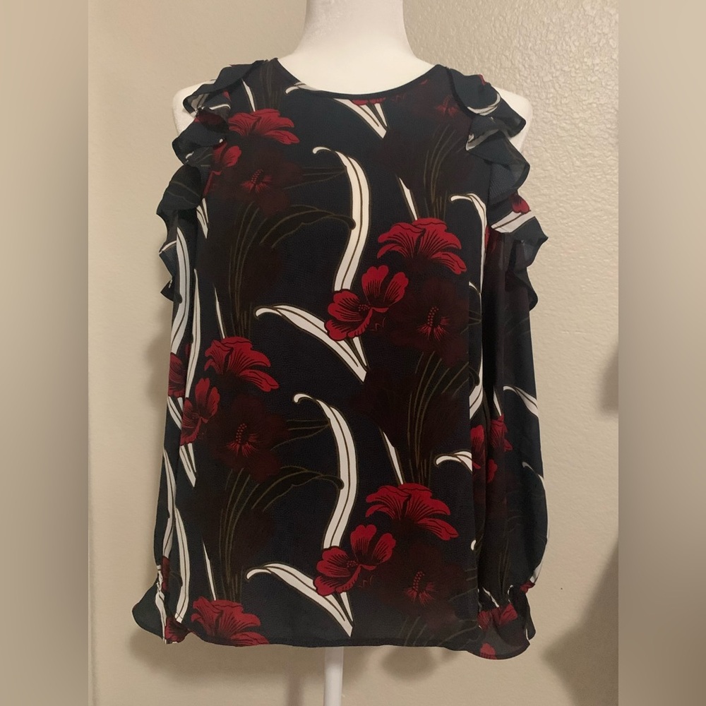 🧨💥MEGA SALE💥🧨  3️⃣ for $20. 
ANN TAYLOR blouse